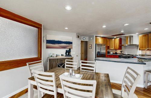 Campbell Lake Escape - Photo 8