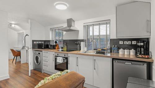 Light And Bright Apartment In The Middle Of Andover - Foto 5, stove, toaster