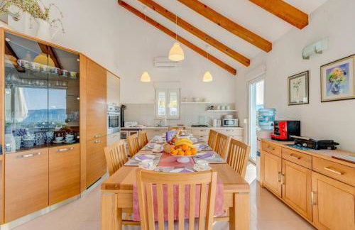 Rustic Villa Florice with a pool - Photo 18