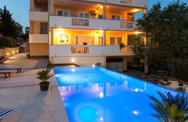 Scenic Elegant Apartments Krk With Balcony and Pool - Photo 56