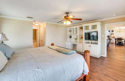 Waterfront Retreat with Dock on Cedar Creek Lake! - Foto 13