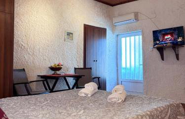 Δωμάτια Εξοχή-With fireplace and view to the sea - Foto 16