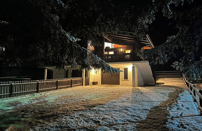 Chalet Soleada With Fireplace and Terrace for 5 - Photo 22