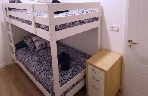 Amplio y colorido piso - Photo 10