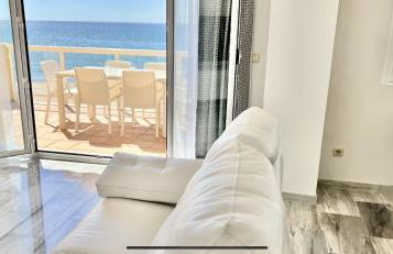 BEACHFRONT APARTMENT In LA CALA DE MIJAS - Photo 26