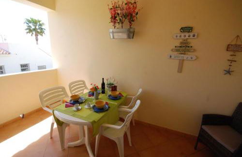 VILLA EBER - independent 1 & 2 bedroom apartments, pool, air con, fast Wi-Fi, near old town of Albufeira and beaches - Foto 61