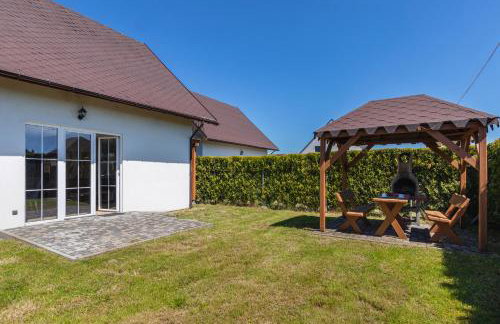 Holiday Houses Alana & Alva with Garden by Noclegi Renters - Foto 25