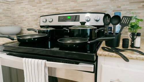 Majestic 2BR home in Houston with BBQ, Gym& Pool - Foto 5