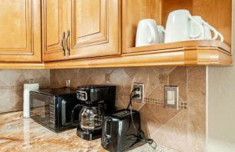 Serene Escape Cozy Home close to Beaches - Foto 14