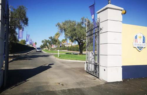 HOLIDAYS HOMES ROME GOLF Appartamenti Marco Simone AeB - Foto 42