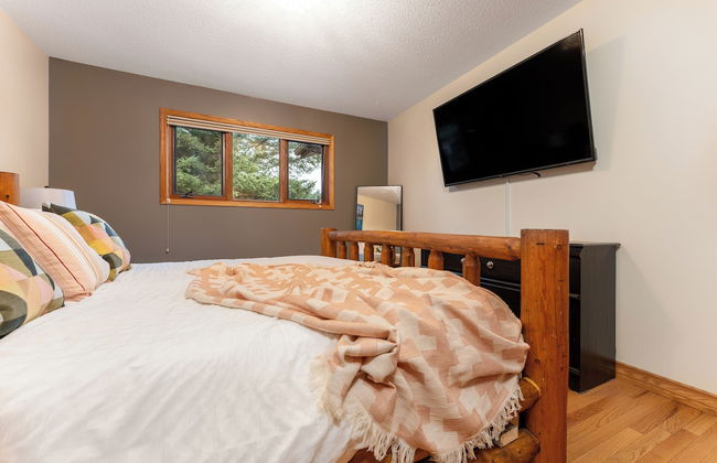 Mountain Chalet 2Min to Jasper Park Gate - Photo 5