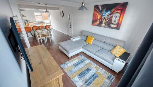 2 Bedroom Bungalow with Garden and Parking - Foto 1