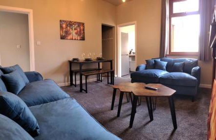 3 Doubles - Sleeps 8 - Ideal for Work Crews - Photo 3