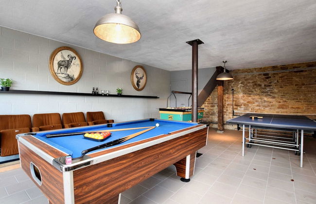 Group Villa With Pool & Sauna - Photo 29