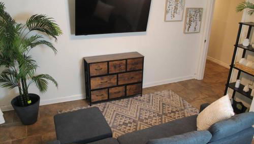 Discounted Cozy Home with Modern Amenities - Foto 2