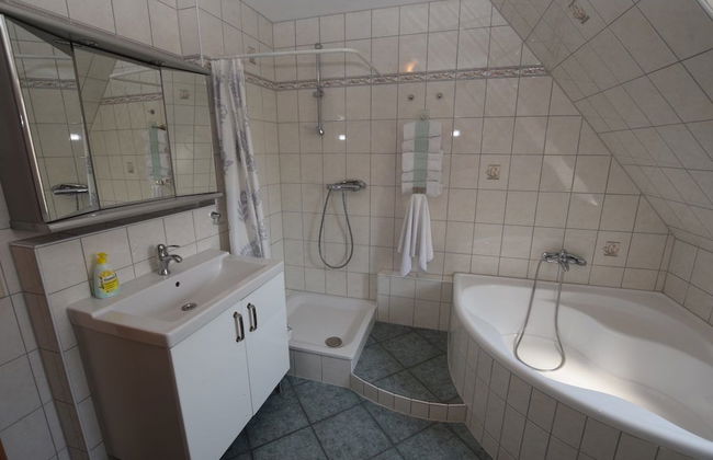 AB Apartments 110 & 111 - Photo 17