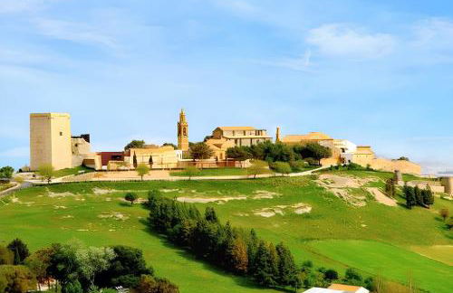 Comfortable House in Estepa with Shared Pool - Photo 2