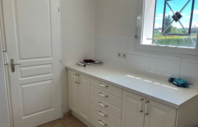 Villa With Private Pool and Jacuzzi - Photo 11