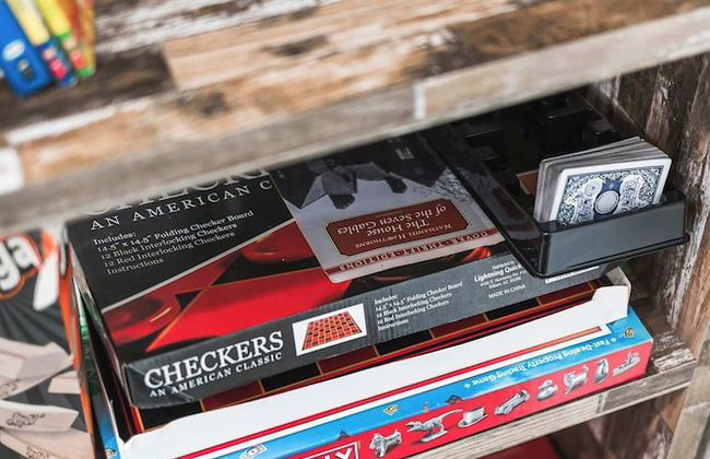 Charming Escape With Stylish Decor & Outdoor Space - Foto 32