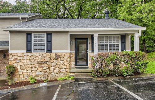 Freshly Renovated - Minutes from Downtown & BNA - Foto 20