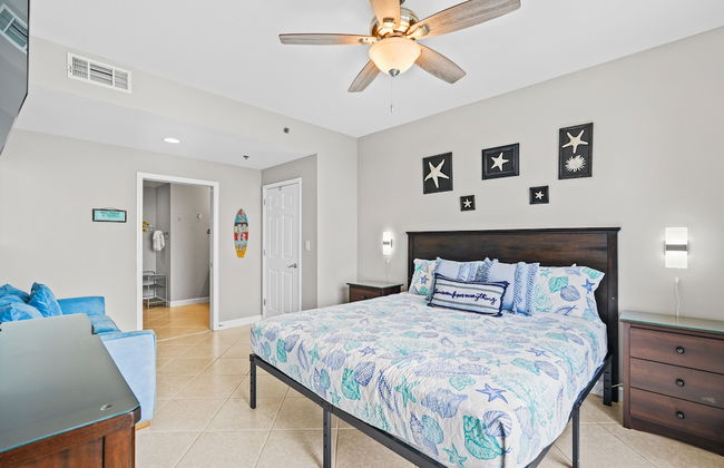 Splash Beach Resort by Book That Condo - Photo 20