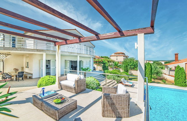 Spacious Detached Villa with Pool near Pula with sea View - Foto 12