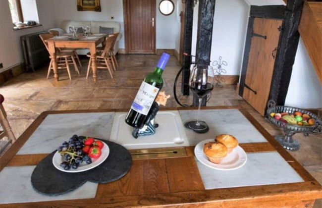 Lakeside Escape, Stone Countryside Cottage - Foto 33