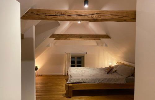 Kernsaniertes Haus in der Natur - Foto 1