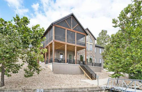 Luxury Home on Cove with Boat Slips, Waterslides, and Jump Deck - Foto 1