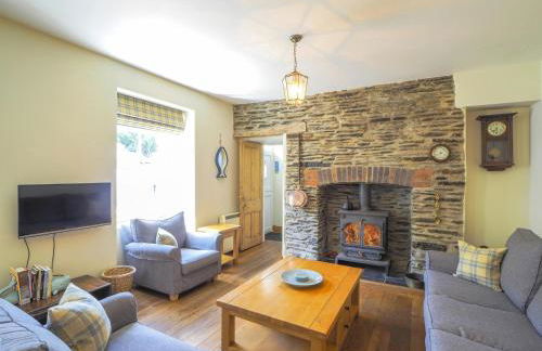 Bywell Llangrannog - Photo 1