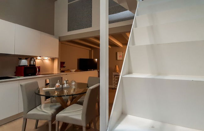 JOIVY Superb Loft for 4 near Sempione Park - Foto 5