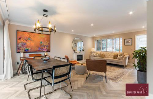 Guildford - 4 Bedroom House - Private Parking - Photo 6