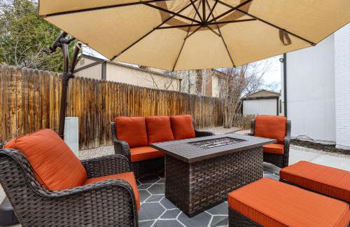 Spacious and Cozy 5 Bed 3 Bath Vacation House W 2 King 3 Queen! Sleep 12! 15Min to Red Rocks - Foto 58