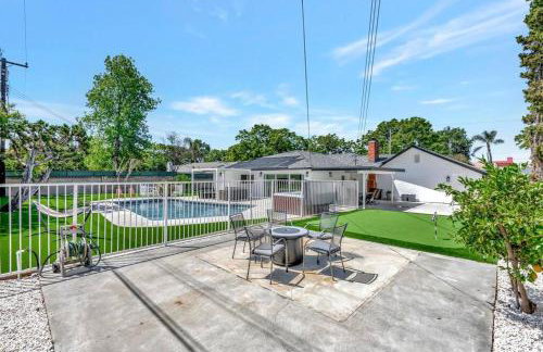 New cheerful villa, Pool, Spa, Mini Golf, Game room, Fire pit next to Disneyland - Foto 37