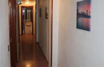 Piso Grande Amplio para grandes grupos 4 Dormitorios 2 baños,Asc 4AC y WIFI - Photo 48