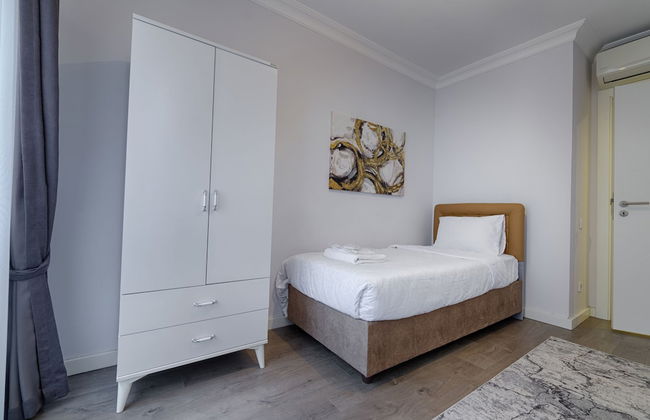 Gorgeous Central 2BR Condo w City Views - Foto 2