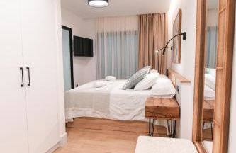 Tita Deluxe - Foto 25