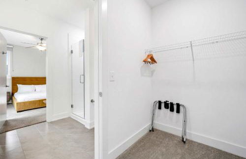 2B2B with Private Balcony Modern & Stylish - 6 - Foto 16