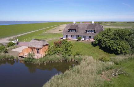 Tede Warft Freistehend am Deich mit Sauna - Foto 1