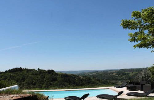 Gîte de France à Altillac 4 épis - Gîte de France 8 personnes MAE-0731 - Foto 3