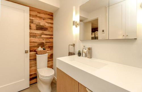 Tranquil and Private 2 Bedroom Cabin with Hot Tub - Foto 21