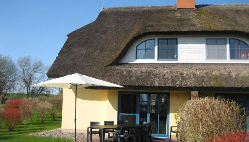 Komfortables Reetdachferienhaus Hasel 1 - Foto 2