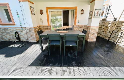 ThE WHALE HOUSE - Photo 12