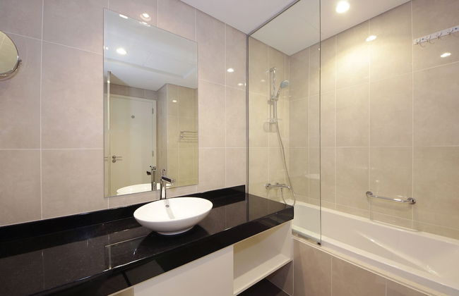 3 Bedroom Apartment in Artesia Tower B - Photo 16