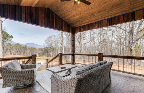Serene Couples Getaway with Mtn Views in Bedford! - Foto 15