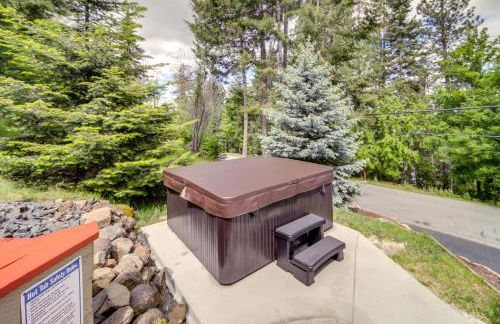 Tree-Lined Hayden Home with Hot Tub and Lake Views! - Foto 25