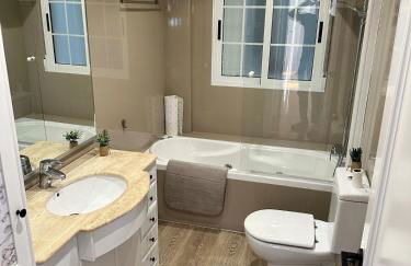 Casa Palmeras Golf Piscina y jardin privado BBQ - Foto 21