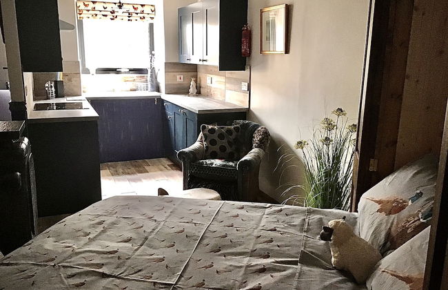 Village Life Holmfirth - Foto 1