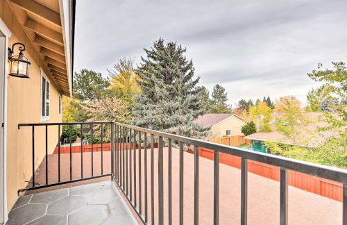 Relax Fireside and Play Pool! Home 4 Mi to Dtwn Reno - Foto 17