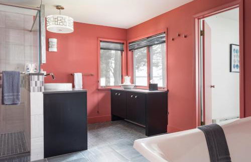 Sandbar Cedar Cottage on Lake Leelanau - Foto 33